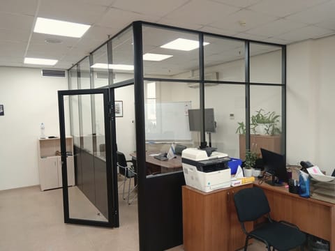 Комбинированные офисные перегородки